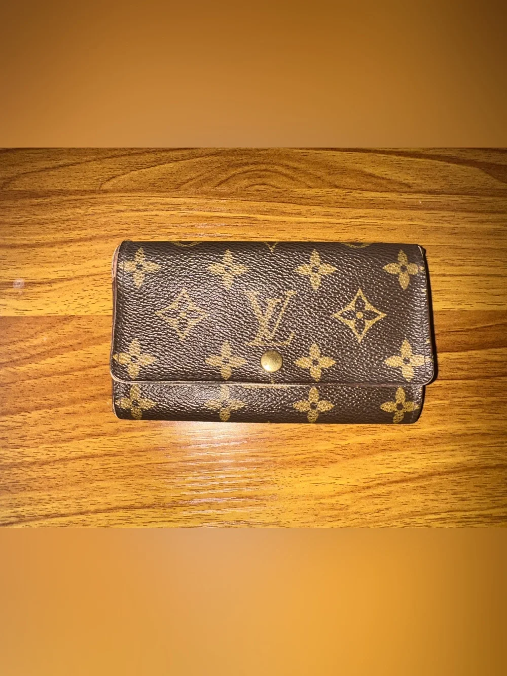 Authentic Luis Vuitton Brown Monogram Bifold Wallet